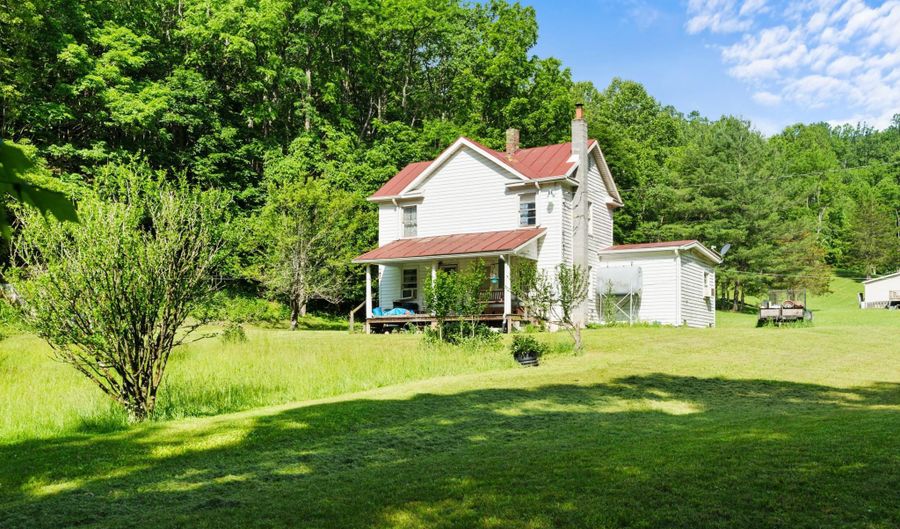 8787 CROOKED RUN Rd, Basye, VA 22810 - 2 Beds, 1 Bath