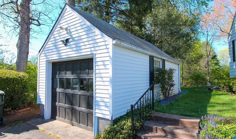 20 Condon St, Berlin, CT 06037 - 3 Beds, 1 Bath