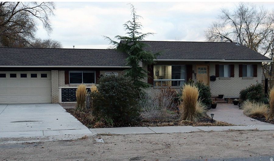 57 W 200 N, American Fork, UT 84003 - 4 Beds, 2 Bath