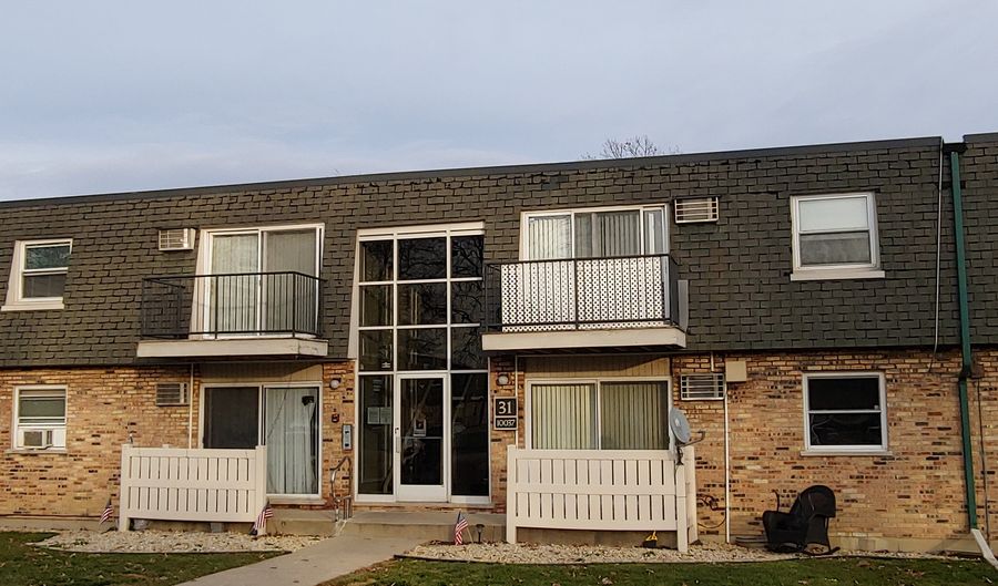 10037 S Walnut Ter 31-209, Palos Hills, IL 60465 - 2 Beds, 1 Bath