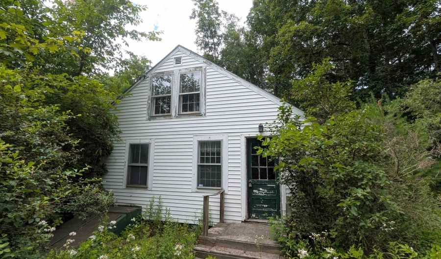 58 Pepperell Rd, Brookline, NH 03033 - 1 Beds, 1 Bath