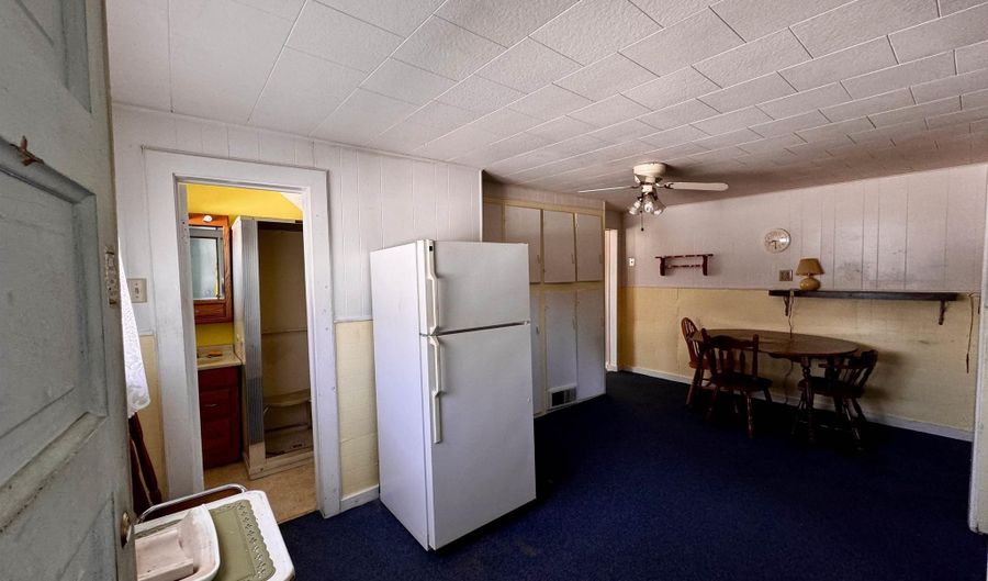52 Senter St, Ahmeek, MI 49901 - 2 Beds, 1 Bath