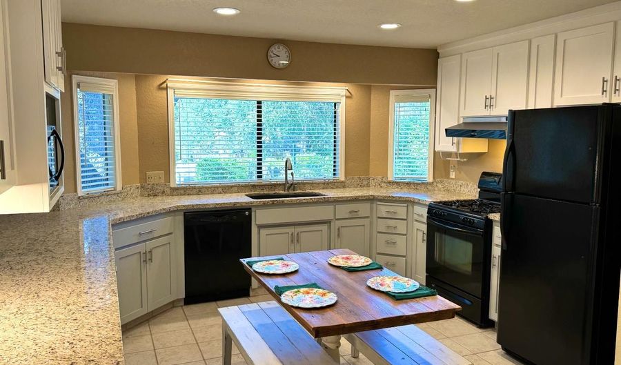 1230 Suzanne Ct, Angels Camp, CA 95222 - 3 Beds, 2 Bath