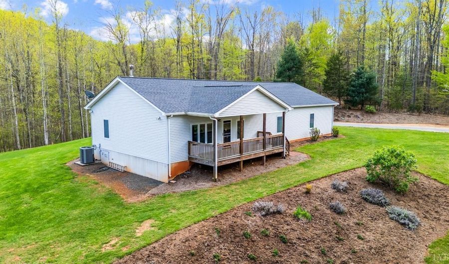 239 Little Farm Rd, Amherst, VA 24521 - 3 Beds, 3 Bath