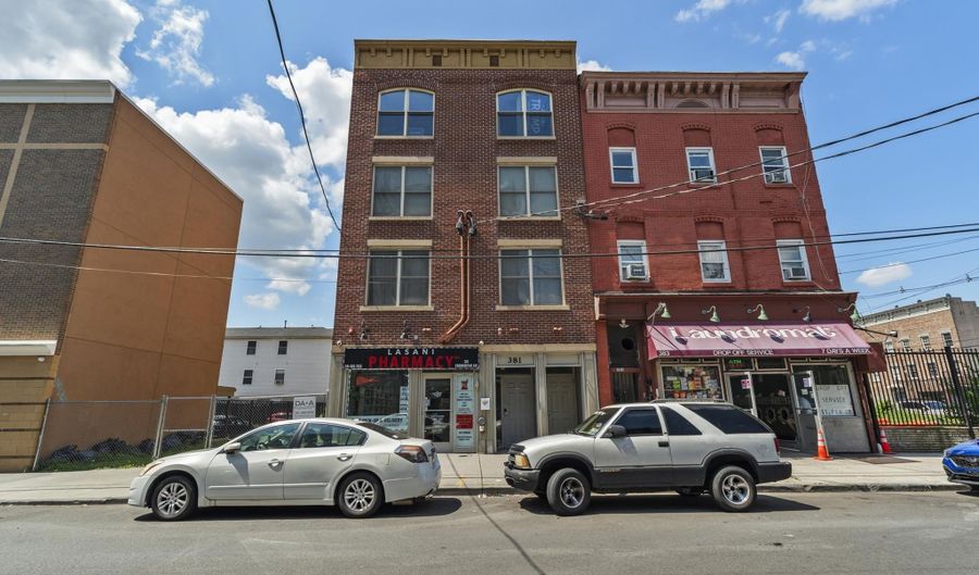 381 COMMUNIPAW Ave 1B, Lyndhurst, NJ 07304 - 2 Beds, 1 Bath