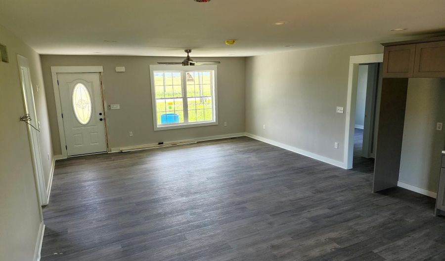 15662 TRINITY CHURCH Rd, Bridgeville, DE 19933 - 3 Beds, 2 Bath
