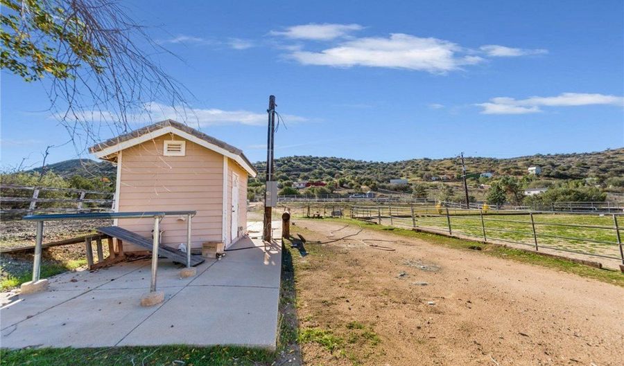 6401 Hubbard, Acton, CA 93510 - 3 Beds, 3 Bath