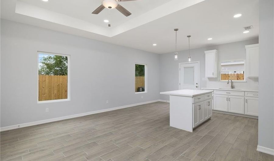 416 E Acacia St 2, Alamo, TX 78516 - 2 Beds, 2 Bath