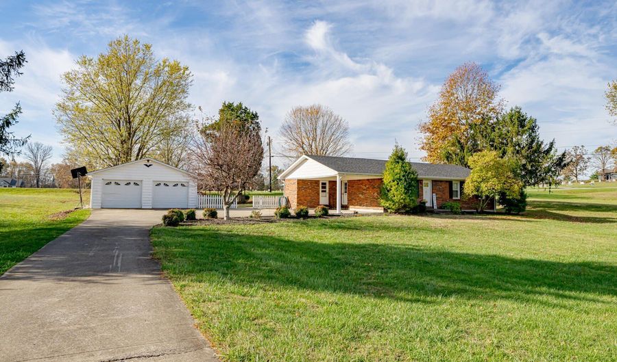 6731 Springfield Rd, Bardstown, KY 40004 - 3 Beds, 1 Bath