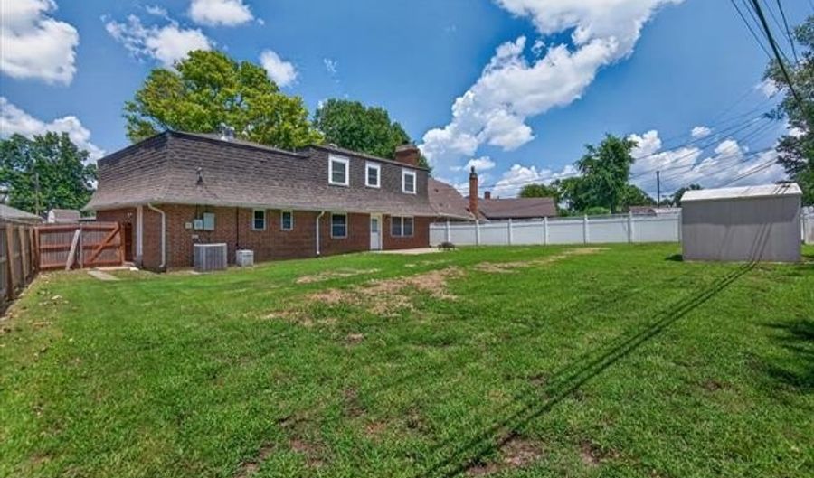 5821 Harvard Dr, Bartlesville, OK 74006 - 4 Beds, 3 Bath