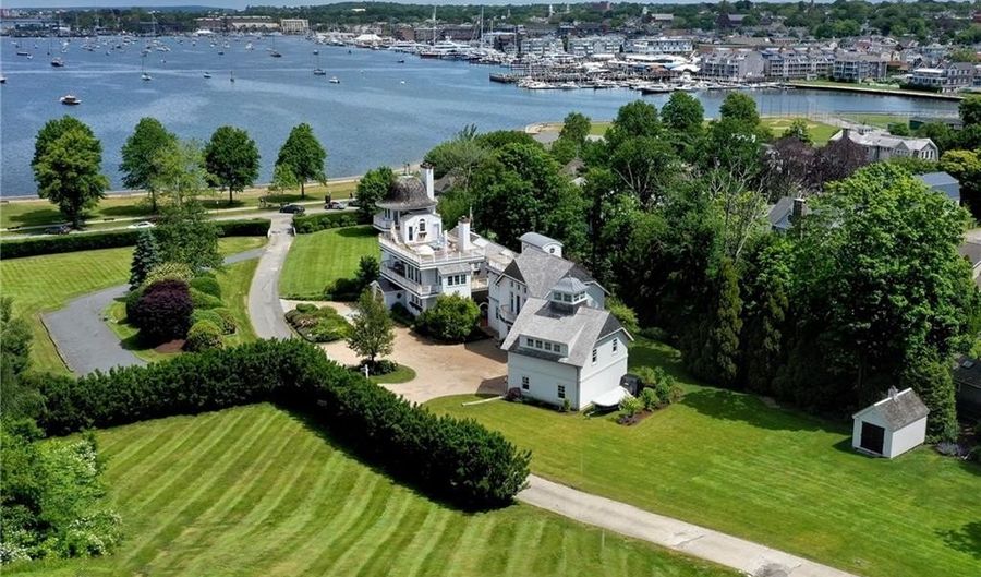 2 Harbor View Dr, Newport, RI 02840 - 4 Beds, 5 Bath
