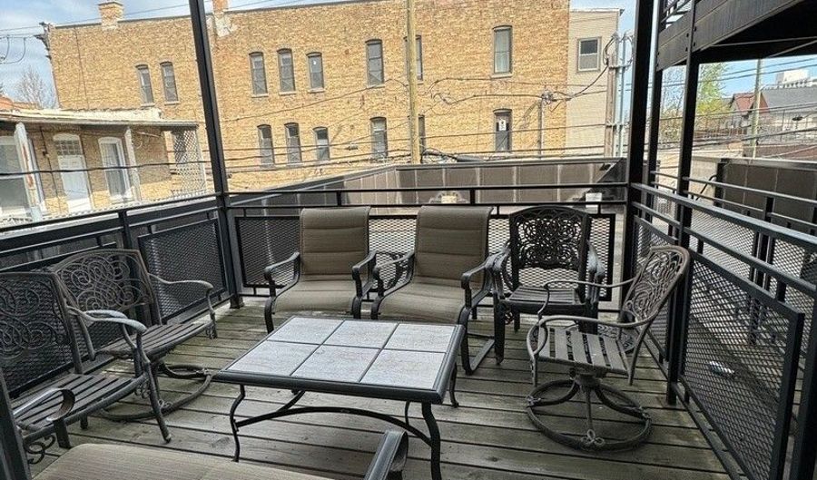 1750 W North Ave 2, Chicago, IL 60622 - 3 Beds, 3 Bath