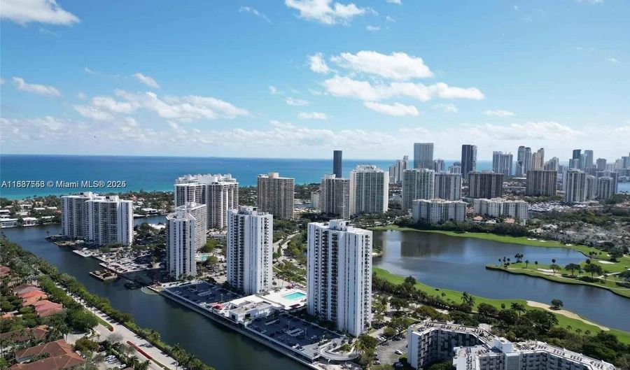 3675 N Country Club Dr 1907, Aventura, FL 33180 - 1 Beds, 2 Bath