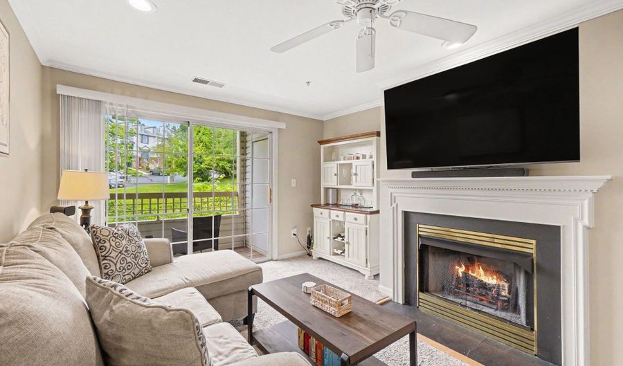 300- G TALL PINES Ct 7, Abingdon, MD 21009 - 3 Beds, 2 Bath