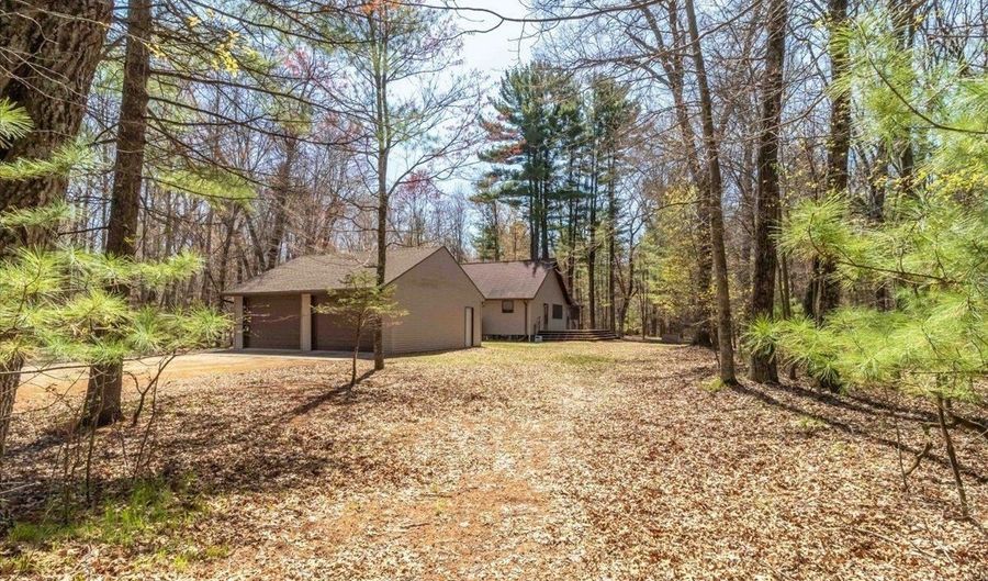1809 S Badger Ct, Arkdale, WI 54613 - 3 Beds, 2 Bath