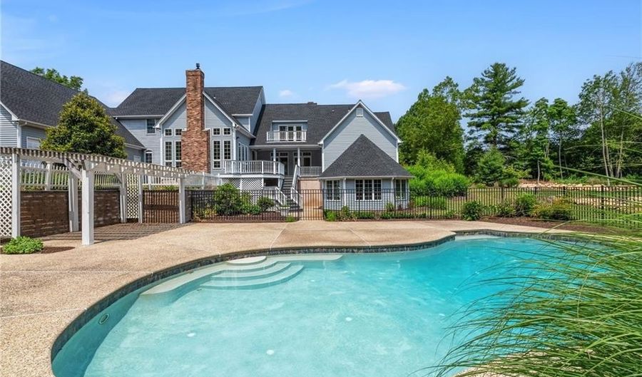 38 Miss Fry Dr, East Greenwich, RI 02818 - 5 Beds, 7 Bath