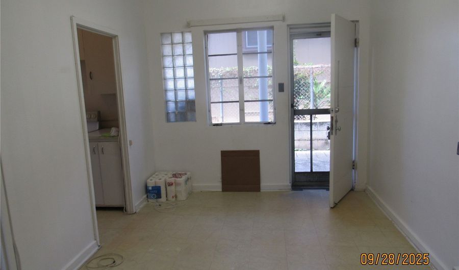 118 S Kuakini St, Honolulu, HI 96813 - 1 Beds, 1 Bath