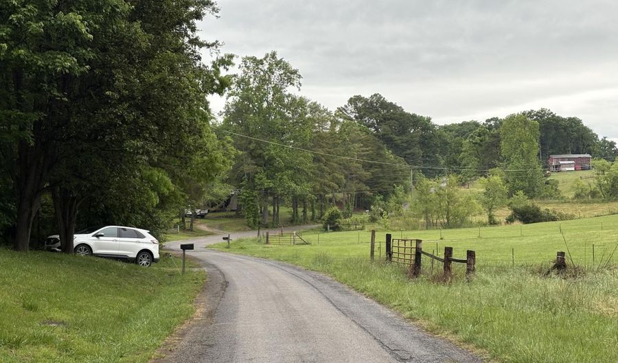 175 Union Chapel Rd, Afton, TN 37616 - 2 Beds, 1 Bath