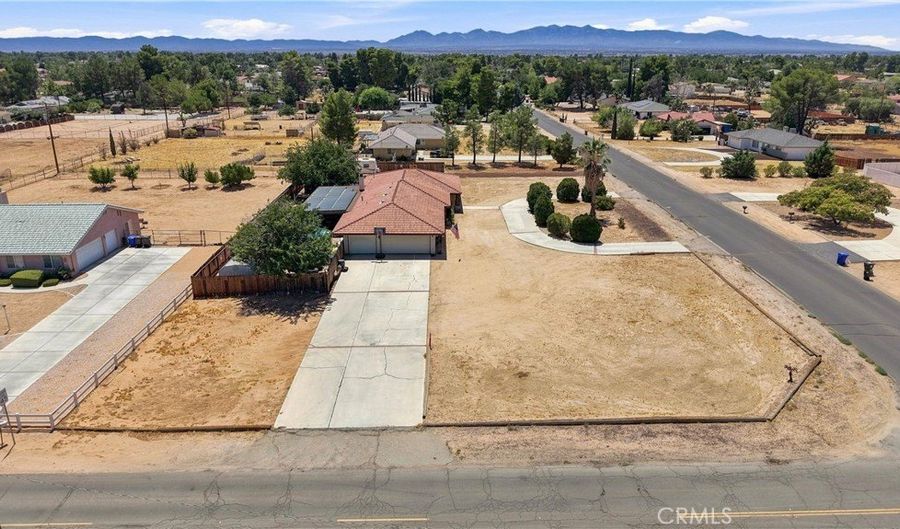 14367 Flathead, Apple Valley, CA 92307 - 3 Beds, 2 Bath