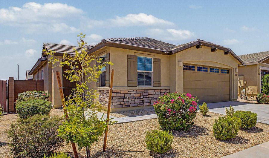 2732 S PROSPECTOR POINT Rd, Apache Junction, AZ 85119 - 4 Beds, 2 Bath