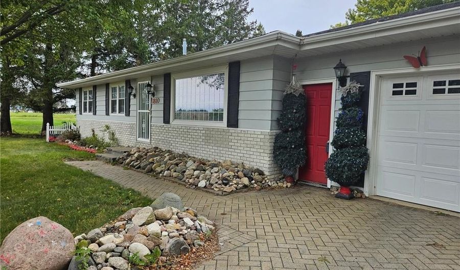 1810 Michaelle Ln, Albert Lea, MN 56007 - 3 Beds, 2 Bath