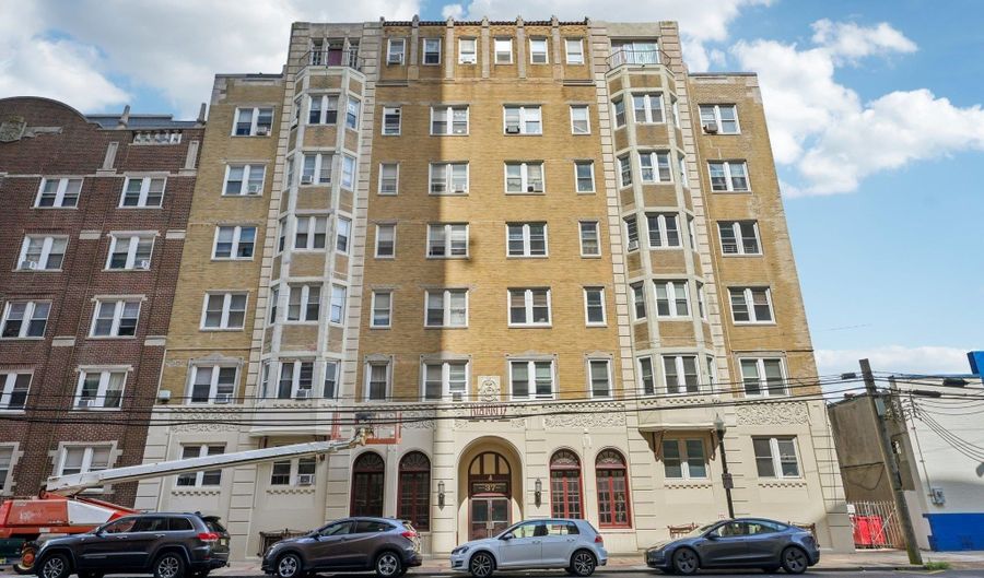 37 S Iowa Ave 4E, Atlantic City, NJ 08401 - 2 Beds, 1 Bath