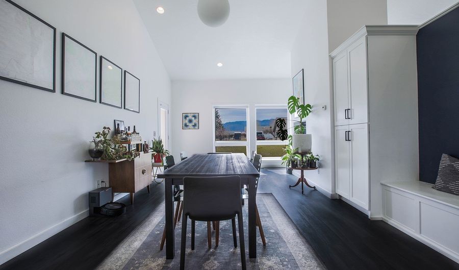 308 E 3rd Ave, Boulder, MT 59632 - 4 Beds, 3 Bath