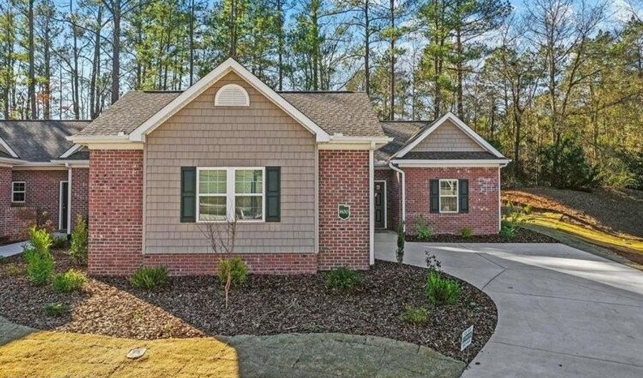 800 Lighthorse Cir, Aberdeen, NC 28315 - 3 Beds, 3 Bath