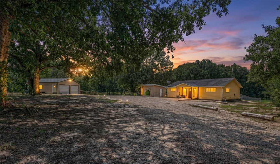111 Private Road 6980, Alba, TX 75410 - 2 Beds, 2 Bath
