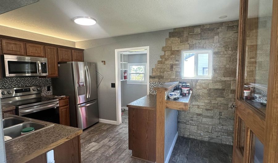 333 E Kelly Ave, Augusta, KS 67010 - 2 Beds, 1 Bath