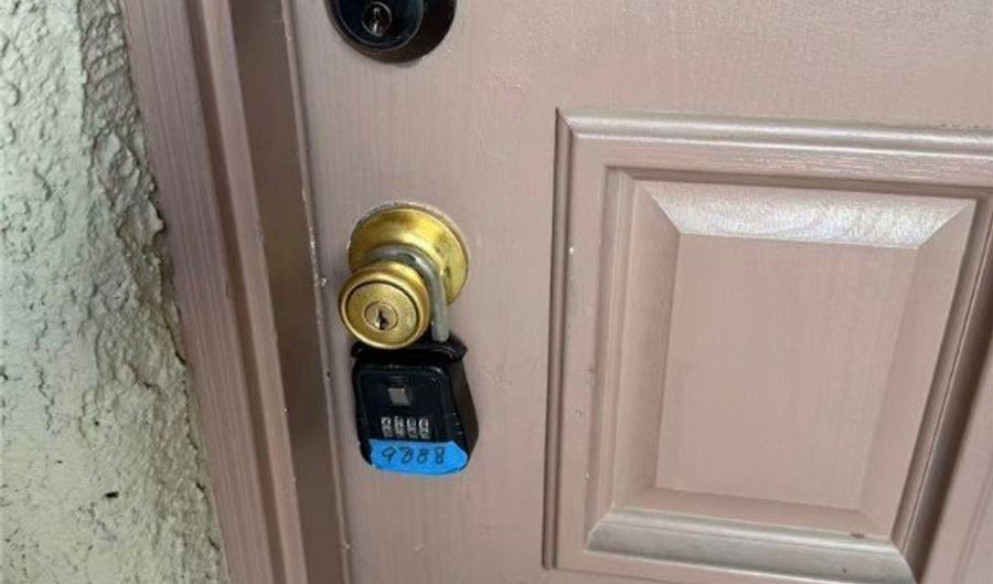 9888 Fountain Walk Ave, Las Vegas, NV 89149 - 4 Beds, 3 Bath