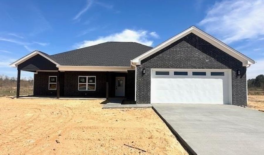 1064 Duke Dr, Bauxite, AR 72011 - 4 Beds, 2 Bath