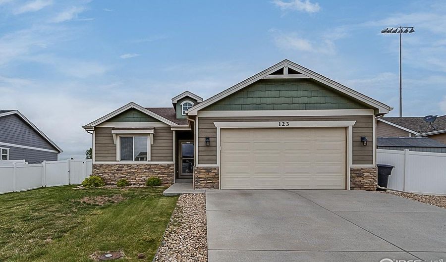 123 Linden Oaks Dr, Ault, CO 80610 - 3 Beds, 2 Bath