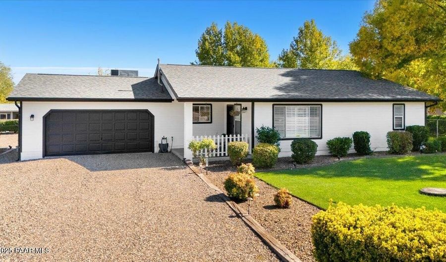 2325 Mohave St, Chino Valley, AZ 86323 - 3 Beds, 2 Bath