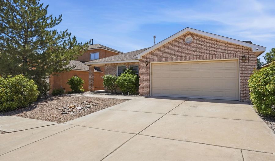 7620 Mallard Ave NW, Albuquerque, NM 87114 - 3 Beds, 2 Bath
