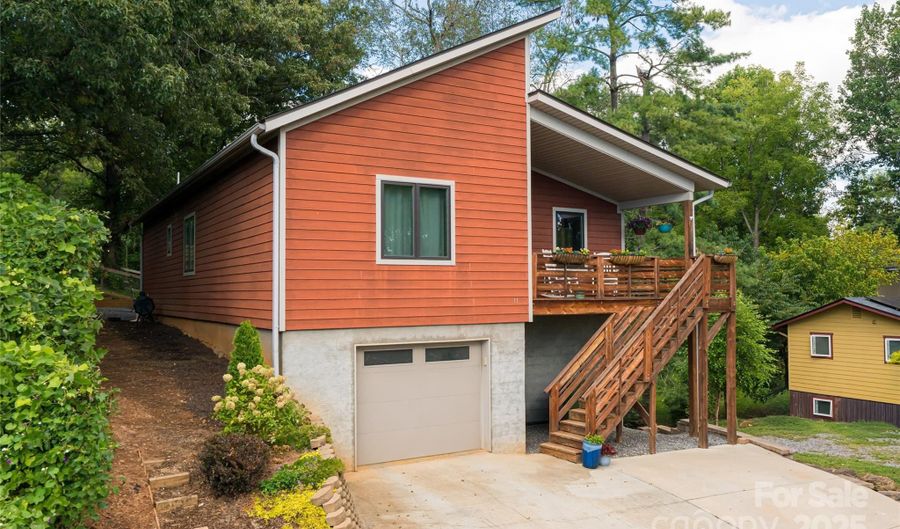 11 Alta Ave, Asheville, NC 28803 - 4 Beds, 3 Bath