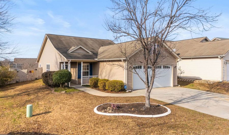 652 Clarion Ct, Boiling Springs, SC 29316 - 3 Beds, 2 Bath