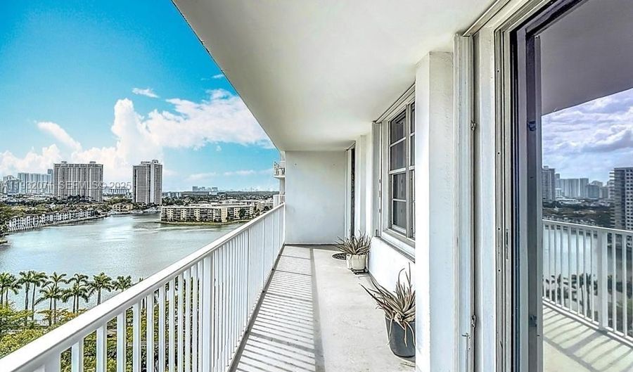 2801 NE 183rd St 1504W, Aventura, FL 33160 - 2 Beds, 2 Bath