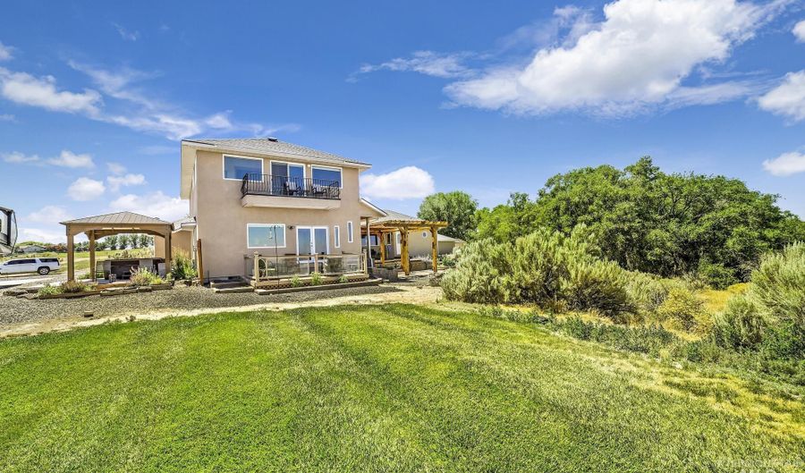 1752 E 4550 N, Buhl, ID 83316 - 3 Beds, 4 Bath