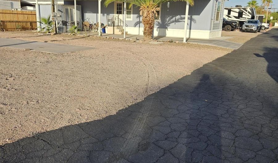 105 N DELAWARE Dr 21, Apache Junction, AZ 85120 - 2 Beds, 1 Bath