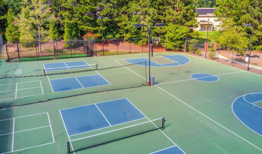 1267 Clear Strm, Auburn, GA 30011 - 4 Beds, 5 Bath