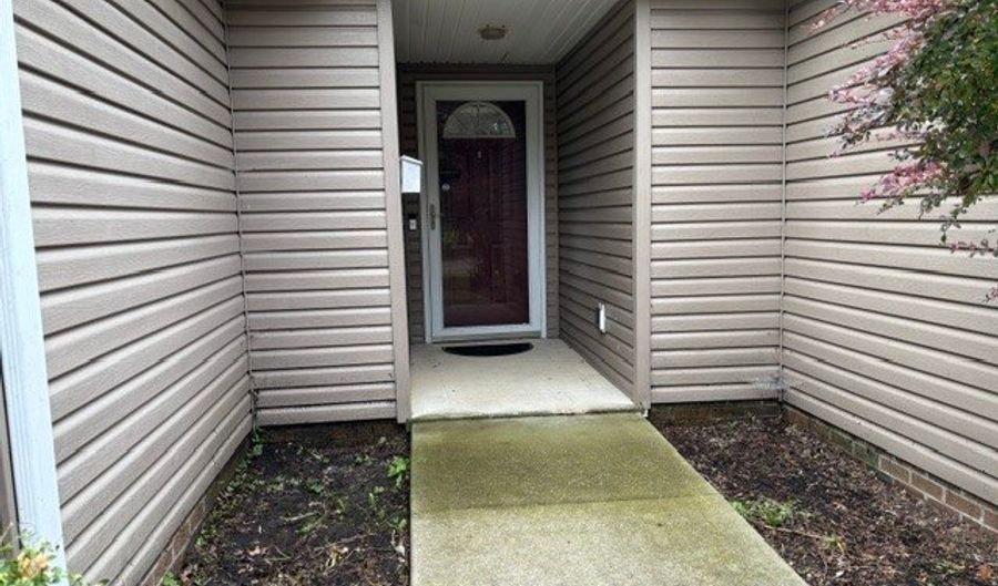 1794 Wakefield Dr, Akron, OH 44320 - 3 Beds, 2 Bath
