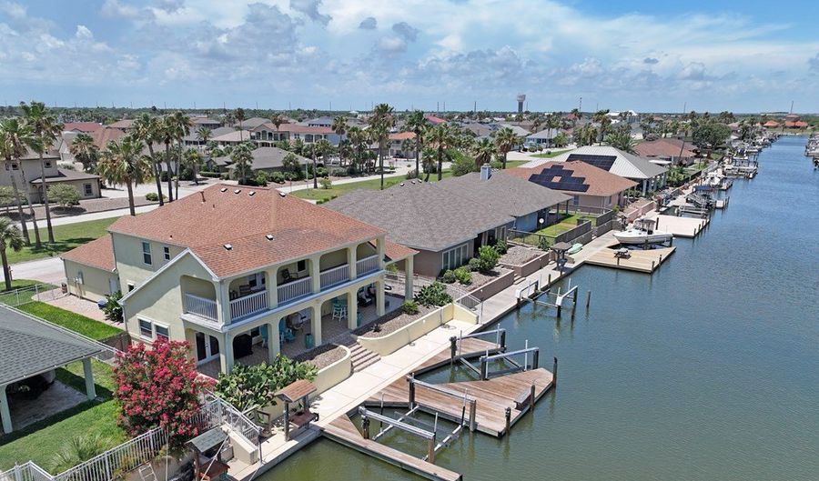 973 Pompano, Aransas Pass, TX 78336 - 3 Beds, 3 Bath