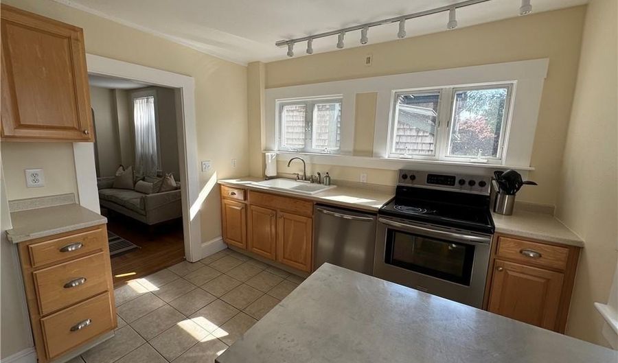 49 Connection St, Newport, RI 02840 - 3 Beds, 2 Bath