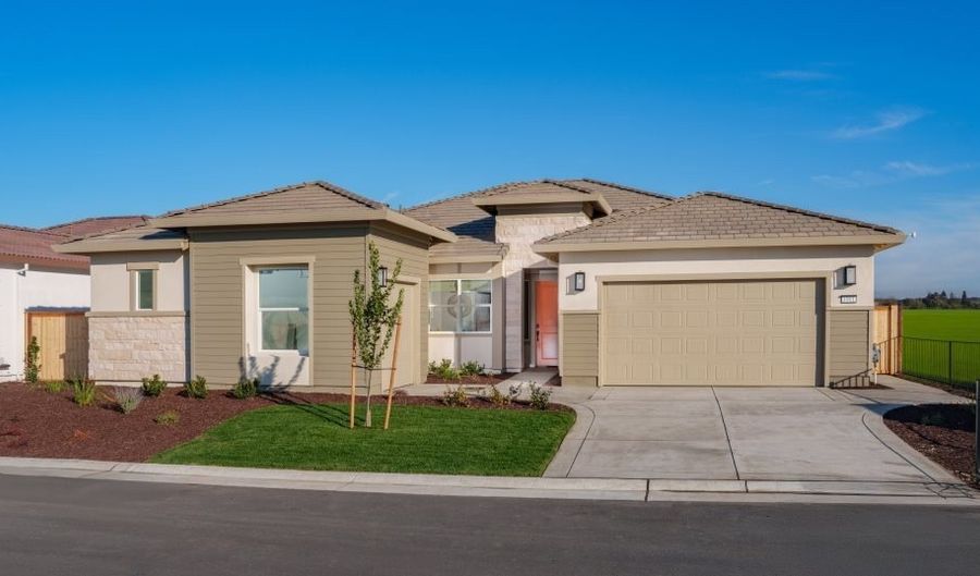 8220 Poinsettia St, Roseville, CA 95747 - 2 Beds, 3 Bath