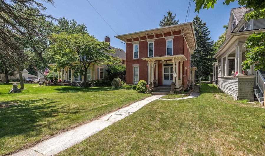 506 S Main, Adrian, MI 49221 - 4 Beds, 2 Bath