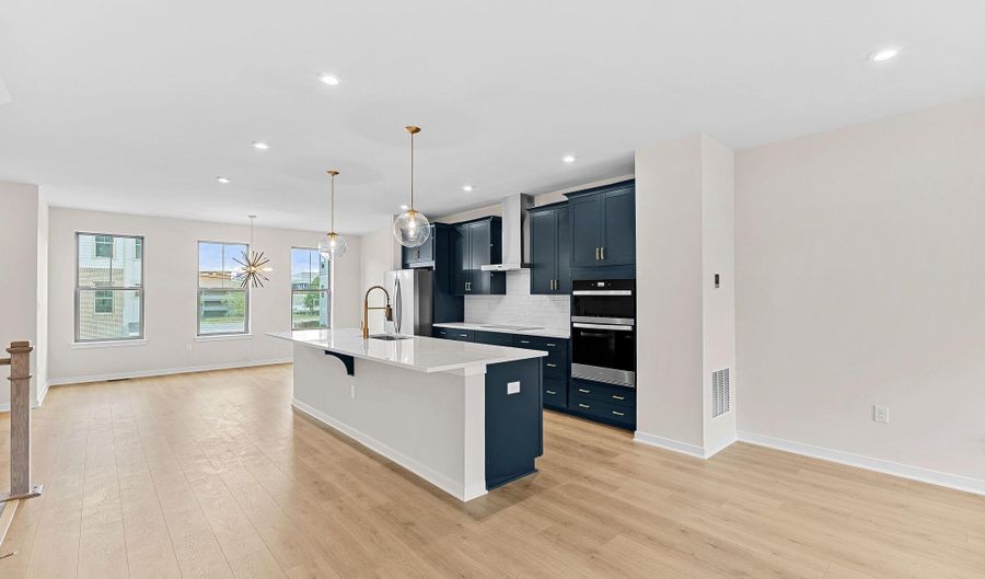 19716 MYSTIC MAROON Ter, Ashburn, VA 20147 - 3 Beds, 3 Bath