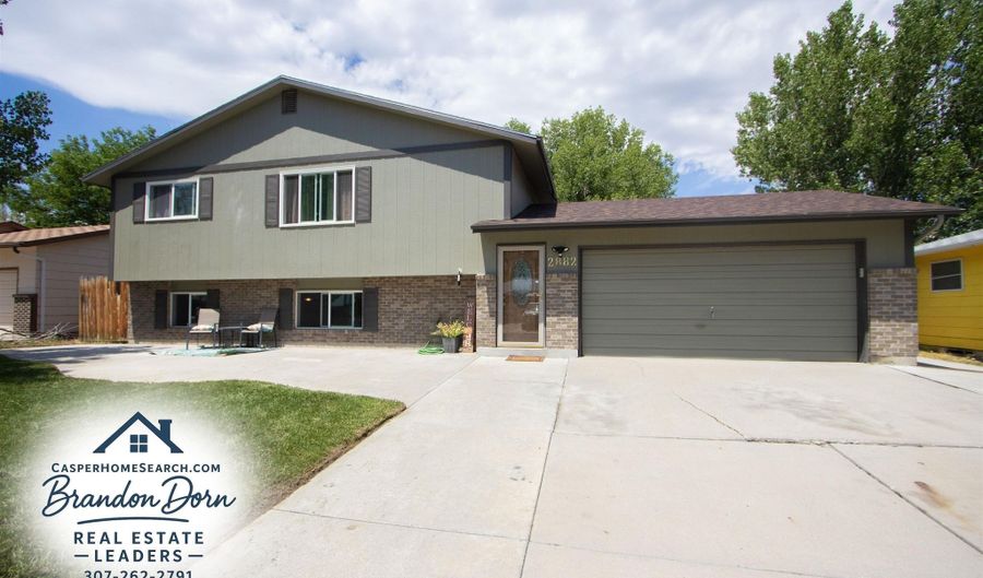 2882 Chippewa Trl, Casper, WY 82604 - 4 Beds, 2 Bath