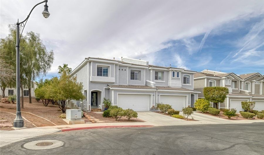 2405 Esteem Ridge Dr, Henderson, NV 89052 - 3 Beds, 3 Bath