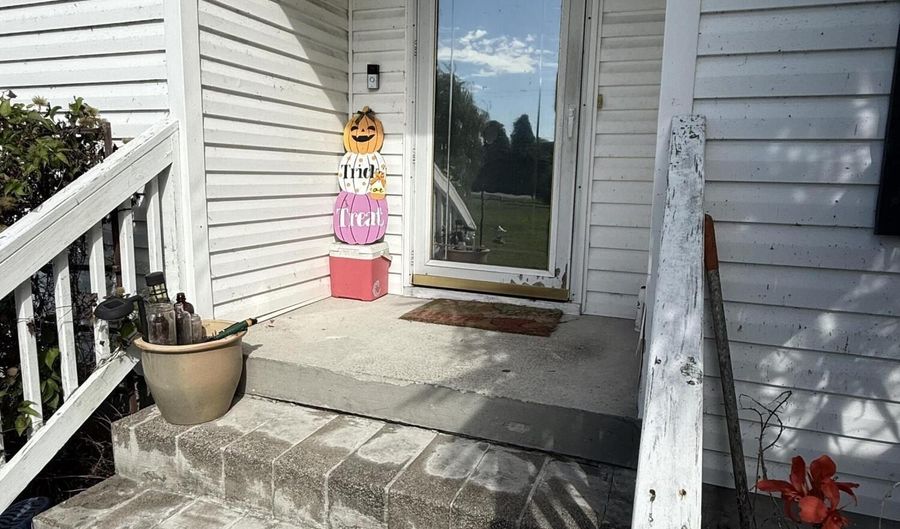 607 Aydlett Rd, Aydlett, NC 27916 - 3 Beds, 2 Bath